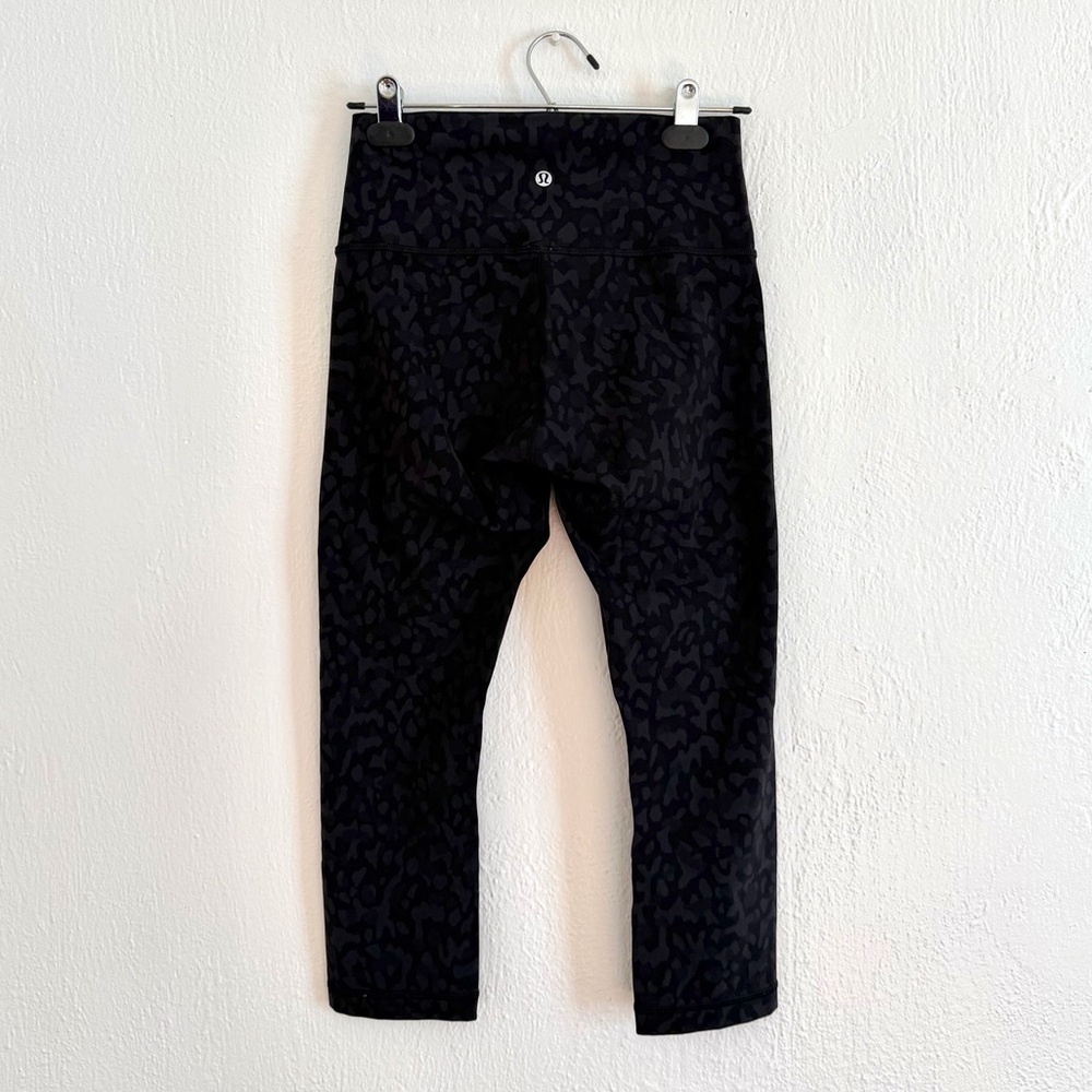 Lululemon leopard print leggings size 6